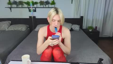 Snapshot of ron_vilsx chatting on November 27, 2025, 5:42 am ron vilsx online show from November 27, 2025, 5:42 am