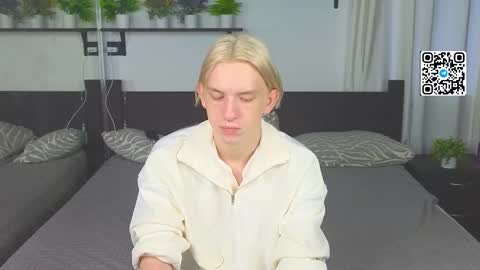 Snapshot of ron_vilsx chatting on December 1, 2025, 8:30 am ron vilsx online show from December 1, 2025, 8:30 am