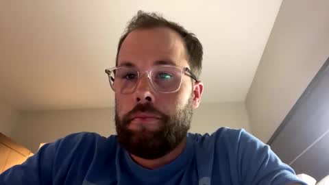 Snapshot of ronald2774 chatting on November 18, 2025, 2:39 am ronald2774 online show from November 18, 2025, 2:39 am