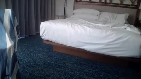 ronin098 online show from December 1, 2025, 5:51 pm