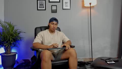 RonnieCanford online show from January 12, 2026, 4:56 pm