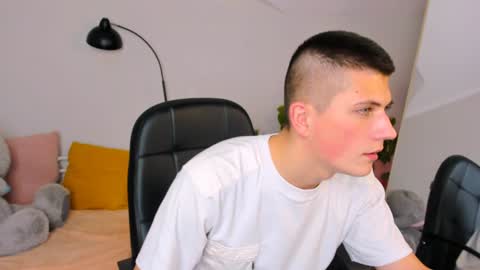 Rony online show from December 8, 2024, 8:04 pm