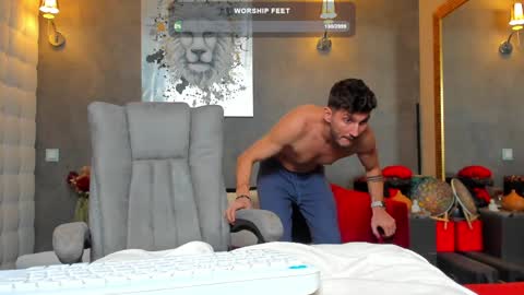 onlyfans-   online show from January 25, 2025, 7:28 pm