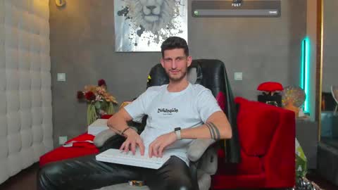 onlyfans-   online show from February 17, 2025, 10:25 pm