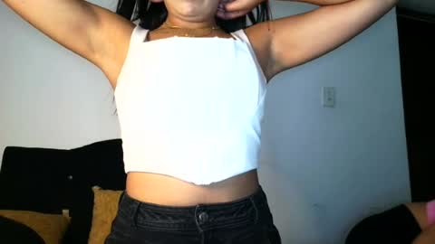 roosmery_ online show from July 15, 2026, 1:49 pm