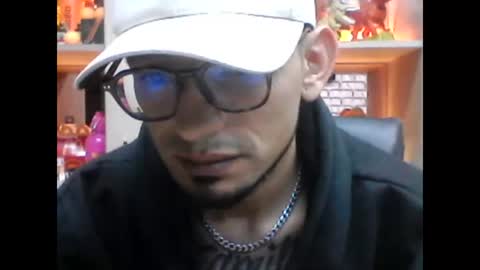 roroavila online show from November 27, 2025, 8:16 am