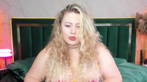 Snapshot of rosa1ia chatting on November 14, 2025, 9:08 am Chloe online show from November 14, 2025, 9:08 am