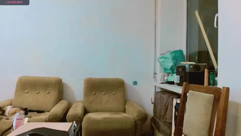 rosa843850 online show from March 2, 2025, 1:05 pm