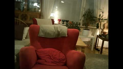 Snapshot of rosa_teevee chatting on January 28, 2025, 12:15 am Tina online show from January 28, 2025, 12:15 am