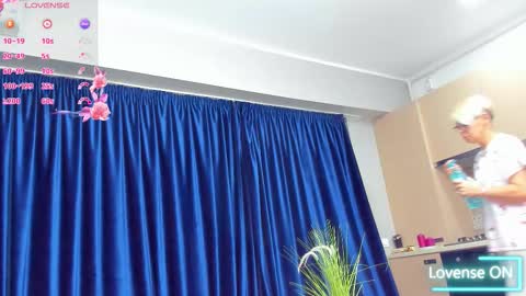 Rose online show from November 4, 2025, 4:11 am