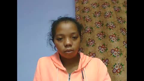 rosah225127 online show from May 16, 2026, 10:36 am