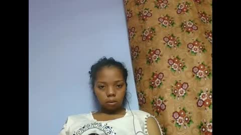 rosah225127 online show from May 27, 2026, 5:10 pm