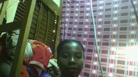 Snapshot of rosalinda933 chatting on March 14, 2026, 11:10 pm Rosalinda online show from March 14, 2026, 11:10 pm