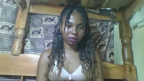 Snapshot of rosalinda933 chatting on March 21, 2026, 9:07 pm Rosalinda online show from March 21, 2026, 9:07 pm