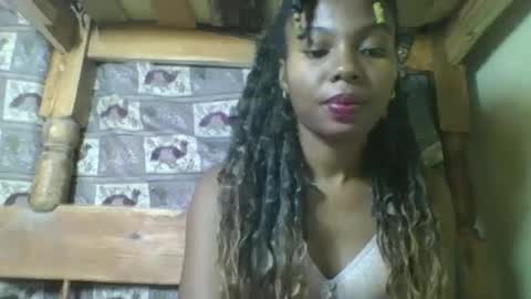 Snapshot of rosalinda933 chatting on March 31, 2026, 7:14 pm Rosalinda online show from March 31, 2026, 7:14 pm
