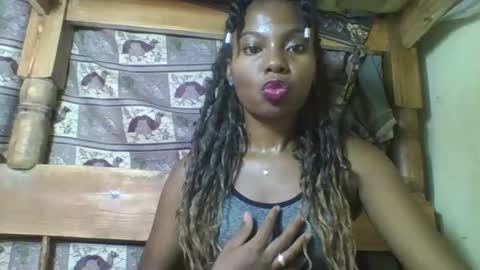 Snapshot of rosalinda933 chatting on April 6, 2026, 12:28 pm Rosalinda online show from April 6, 2026, 12:28 pm