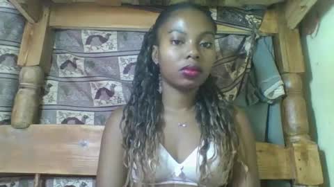 Snapshot of rosalinda933 chatting on April 9, 2026, 11:04 am Rosalinda online show from April 9, 2026, 11:04 am