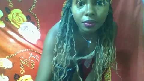 Snapshot of rosalinda933 chatting on April 14, 2026, 9:43 pm Rosalinda online show from April 14, 2026, 9:43 pm