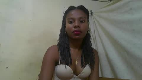 Rosalinda online show from May 18, 2026, 1:35 am