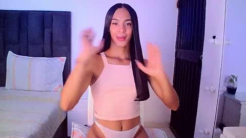 Snapshot of rosalindasexy chatting on December 22, 2024, 3:00 am Rosalinda online show from December 22, 2024, 3:00 am