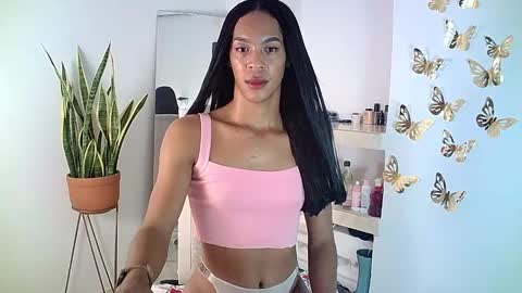 Snapshot of rosalindasexy chatting on February 25, 2025, 1:52 am Rosalinda online show from February 25, 2025, 1:52 am