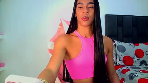 Snapshot of rosalindasexy chatting on June 10, 2026, 2:23 am Rosalinda online show from June 10, 2026, 2:23 am