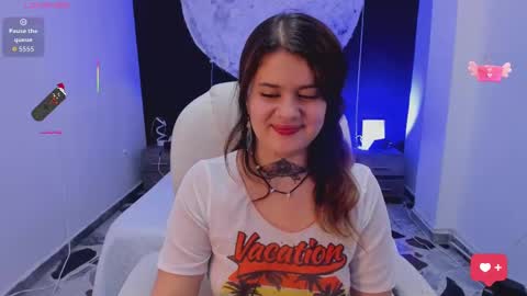 Rosaline Grey online show from October 8, 2025, 5:05 am