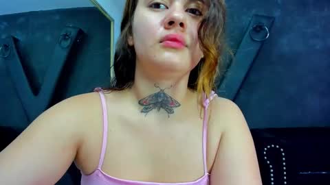 Rosaline Grey online show from October 19, 2025, 4:46 am