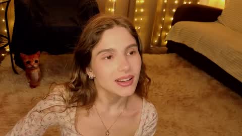 Snapshot of rosalvaulman chatting on May 8, 2026, 5:18 pm Kylie online show from May 8, 2026, 5:18 pm