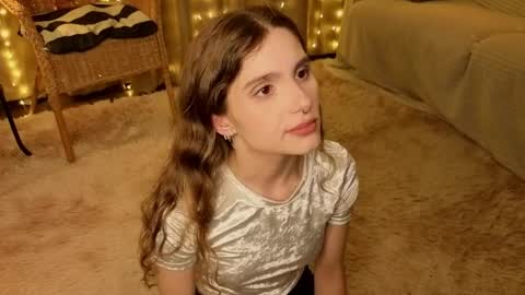Snapshot of rosalvaulman chatting on May 21, 2026, 6:37 pm Kylie online show from May 21, 2026, 6:37 pm