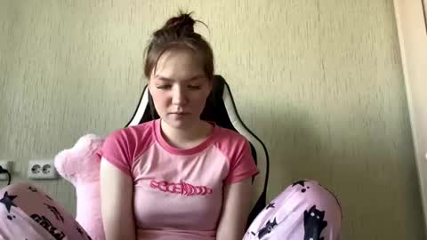 Rose online show from February 22, 2026, 9:19 am