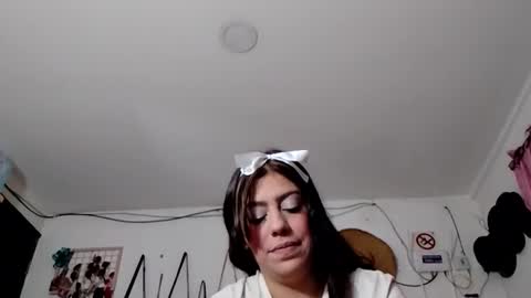 rosario_1996 online show from December 3, 2025, 11:19 am