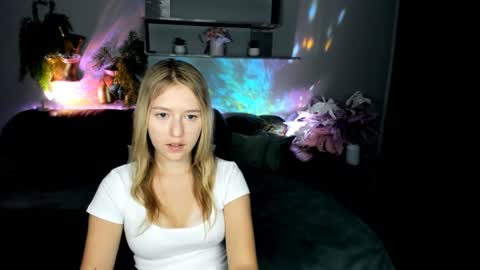 RosaRising online show from June 21, 2026, 9:23 am
