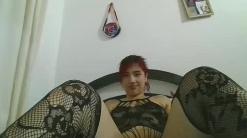 rose_elise online show from April 11, 2026, 3:44 am