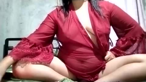 rose_marie2025 online show from December 22, 2025, 11:40 am