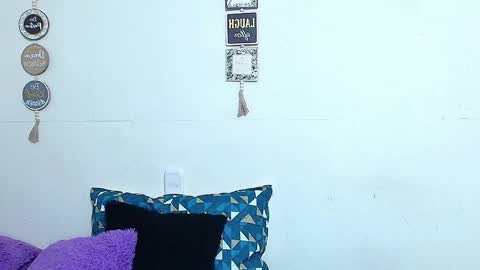 rose_towers4 online show from April 11, 2026, 9:46 am