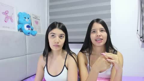 Rose y Miah online show from February 15, 2026, 7:51 am