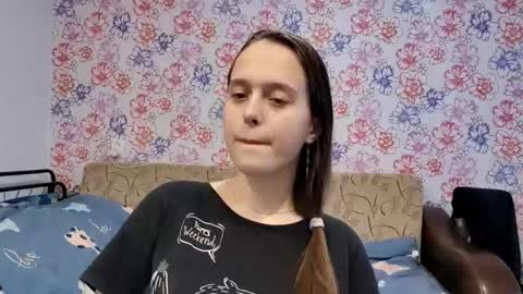 Sophie online show from November 27, 2025, 1:40 am