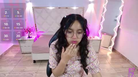 rosee_tay1 online show from January 7, 2026, 11:56 am