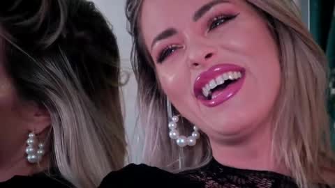 Sonia online show from April 23, 2026, 7:05 pm