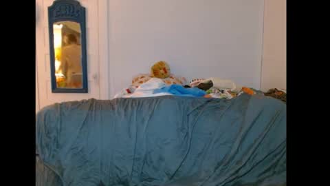 Rose Frostpond online show from March 11, 2025, 10:40 am