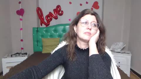 Snapshot of rosehille chatting on February 17, 2026, 6:14 pm RoseHille online show from February 17, 2026, 6:14 pm