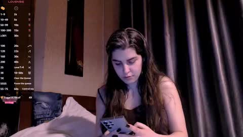 Rose online show from February 12, 2025, 2:54 pm