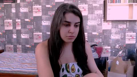 Rose online show from September 23, 2025, 7:22 am