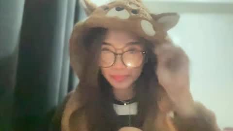 rosemae07 online show from April 27, 2026, 4:27 pm