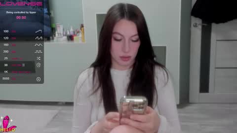 Julia online show from February 13, 2026, 8:49 pm