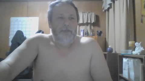 Snapshot of rosepanda chatting on February 4, 2025, 11:38 am Lost4gain online show from February 4, 2025, 11:38 am
