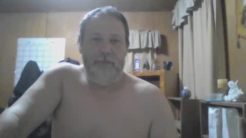 Snapshot of rosepanda chatting on February 6, 2025, 7:35 am Lost4gain online show from February 6, 2025, 7:35 am