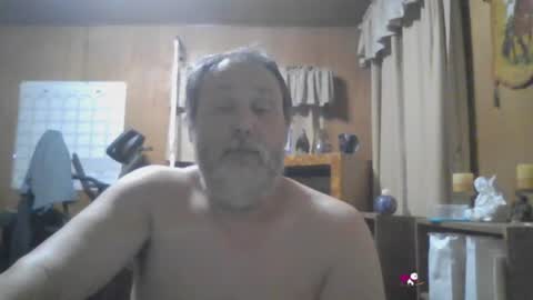 Snapshot of rosepanda chatting on February 17, 2025, 1:04 am Lost4gain online show from February 17, 2025, 1:04 am