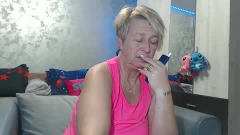 Snapshot of roses_and_lillies chatting on March 19, 2026, 5:50 pm Lovepinklilly online show from March 19, 2026, 5:50 pm